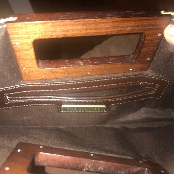 The Limited Clutch - Picture 3 of 4